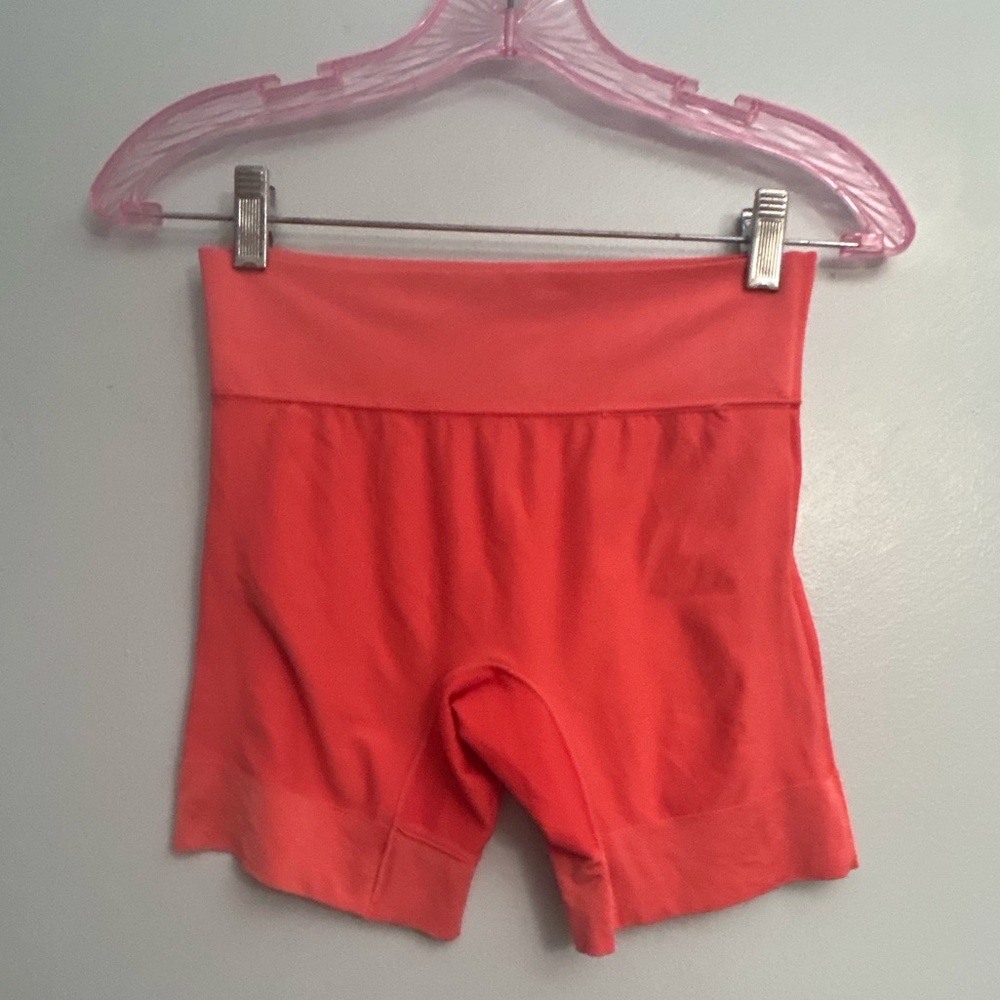 Jockey Women's Coral High-Waist Seamless Shorts